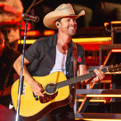 Dustin Lynch